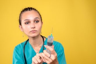 Капельницы от запоя: как быстро помочь и избежать проблем со здоровьем