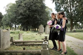 Похоронные памятники в Кишиневе: как выбрать достойный вариант?