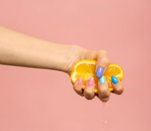 Выбор базы для ногтей